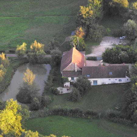 Domaine De Varenne Bed & Breakfast Saint-Amand-en-Puisaye Екстериор снимка