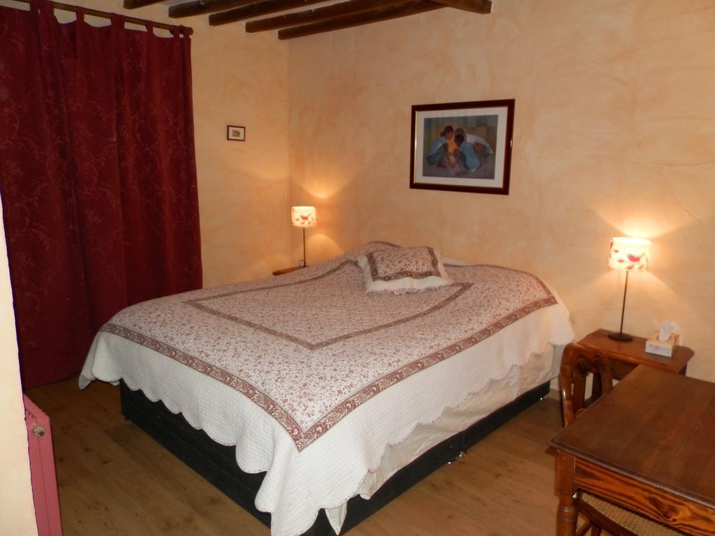 Domaine De Varenne Bed & Breakfast Saint-Amand-en-Puisaye Екстериор снимка